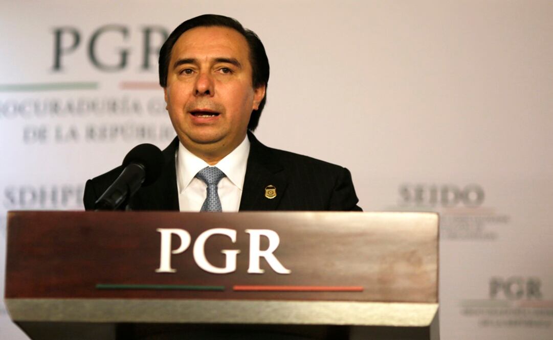 Zerón fue funcionario durante el gobierno pasado