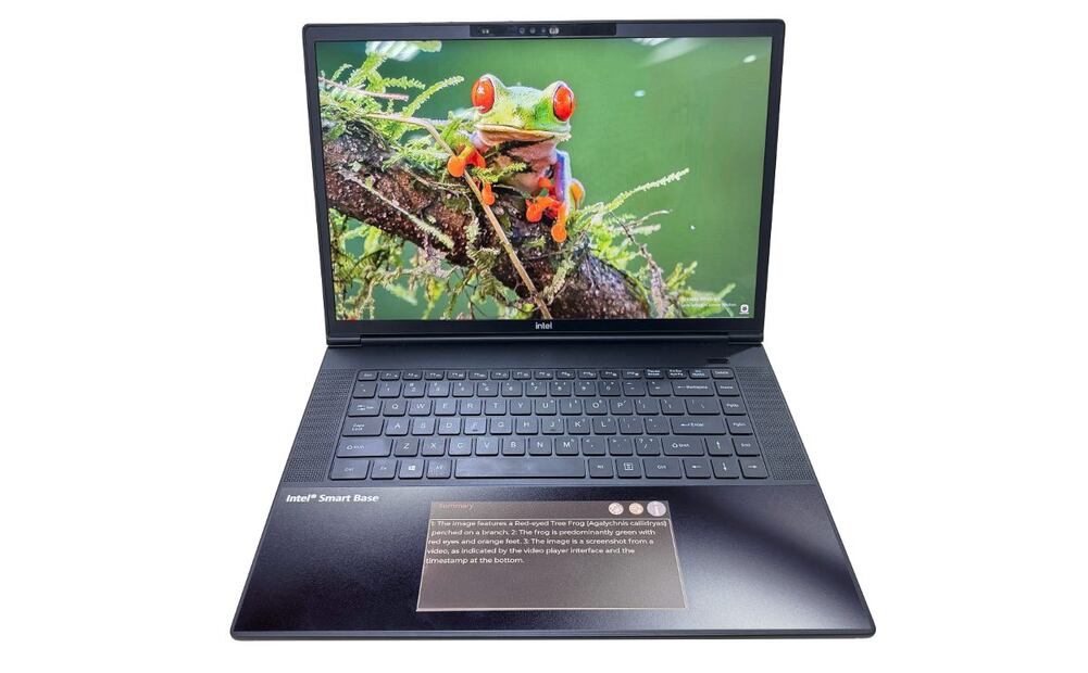 E Ink lanza panel táctil con pantalla ePaper para laptops IA. Imagen: E Ink