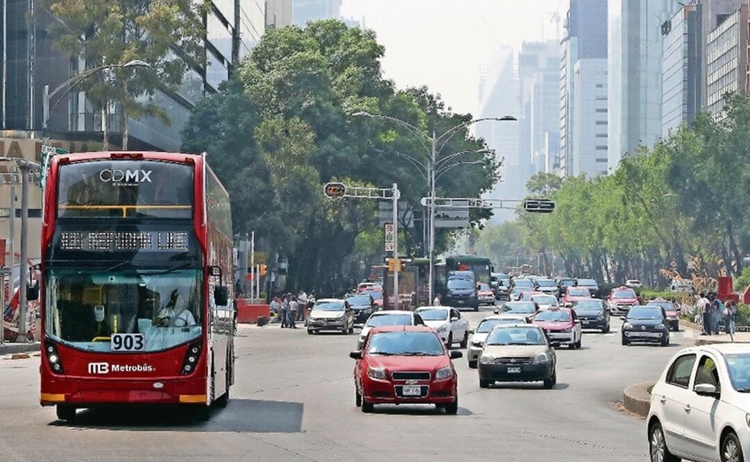 Autos con engomado rosa no circulan este martes, 6 de abril