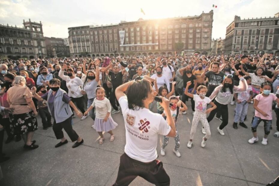 Visitantes abarrotan el Centro Histórico con Festival de Primavera