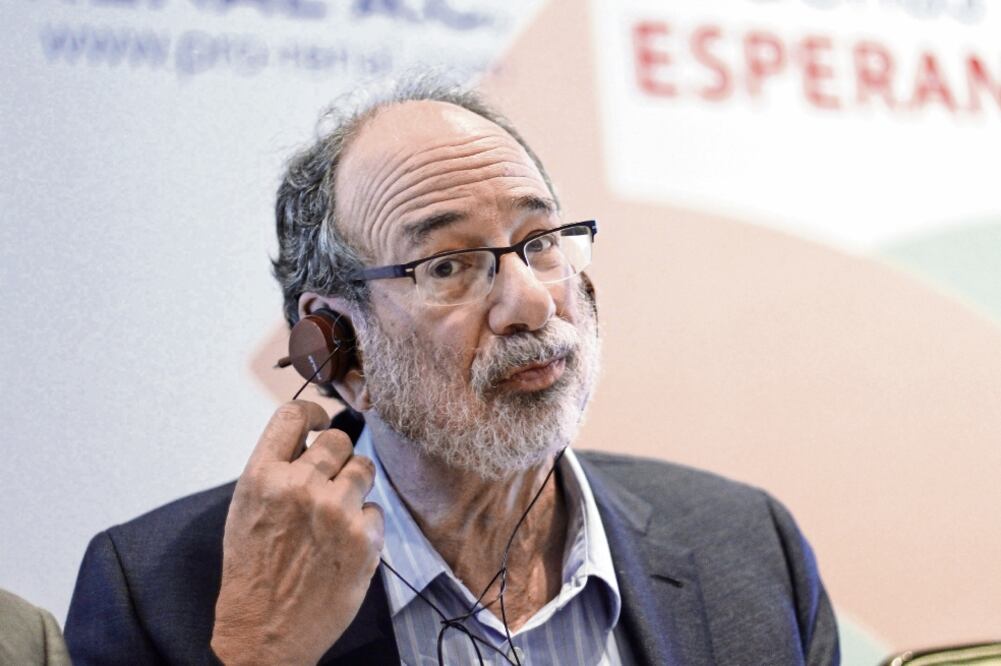 Alvin Roth se dijo orgulloso de aplicar sus conocimientos en economía en beneficio de la salud de las personas que necesitan de un riñón (SÁSHENKA GUTIÉRREZ. EFE)