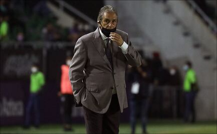 Tomás Boy: Estamos en semáforo amarillo y somos afortunados de tener afición