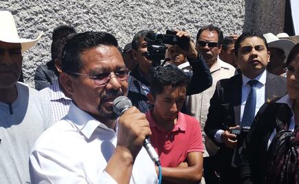 Diputado Cipriano Charrez pide licencia de su cargo