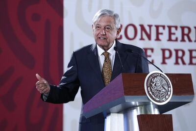 México detendrá flujo de migrantes con visas de trabajo, dice López Obrador