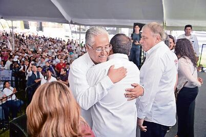 En Morelos, declina Alejandro Vera por Cuauhtémoc Blanco