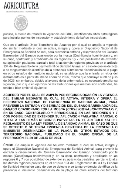 El anteproyecto enviado a la Comisión Nacional de Mejora Regulatoria informa que el Dinesa se amplía de emergencia como un intento más de frenar el avance de la plaga del gusano barrenador en México, que hasta ahora se ha esparcido en los estados de Chiapas, Tabasco, Campeche, Quintana Roo, Yucatán, Veracruz y Oaxaca.