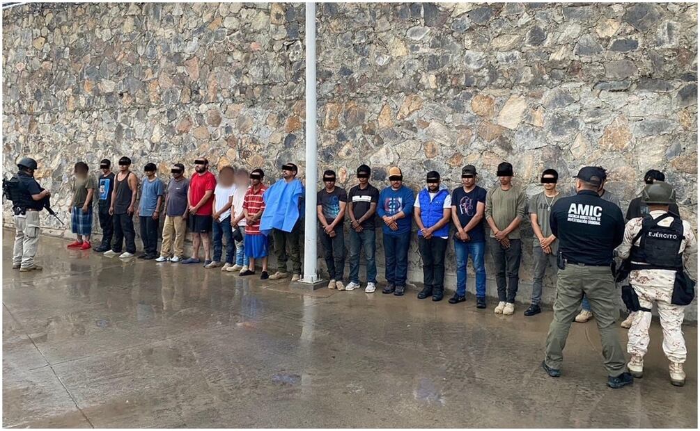 Detienen a 7 menores sicarios en dos operativos de seguridad en el desierto de Sonora. Foto: Especial