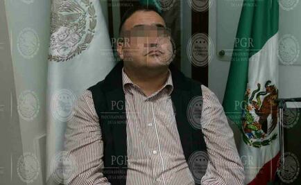 Reciben a Duarte en prisión con cochinita pibil 