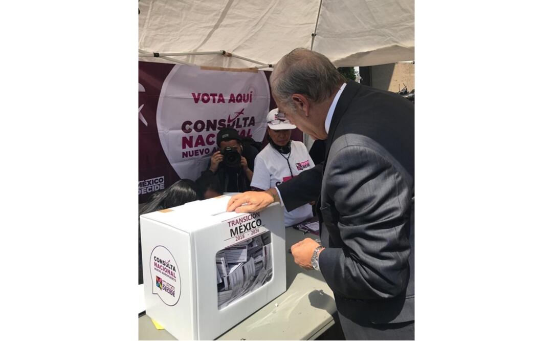 José Ángel Gurría emitió su voto antes de su participación en el 50 aniversario de las Olimpiadas en México (Foto: Especial)