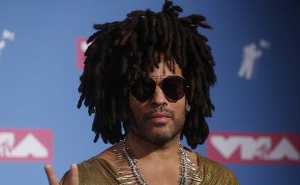 Lenny Kravitz busca con desesperación sus gafas perdidas
