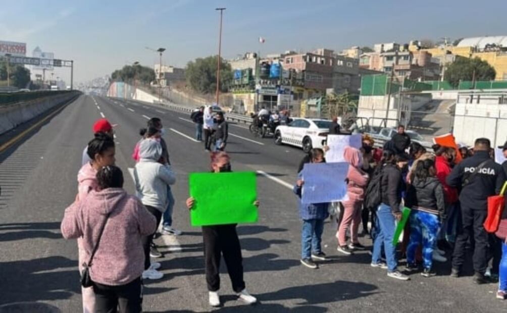 Bloqueo autopista México-Pachuca: denuncian supuesto caso de abuso sexual de menor en primaria