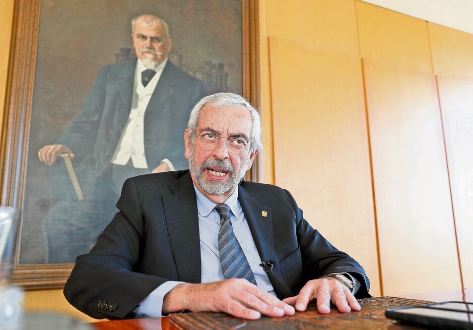 "Se irán abriendo los espacios en la medida que podamos contener." expresó Graue. Fotografía: Luis Cortés/ ARCHIVO EL UNIVERSAL