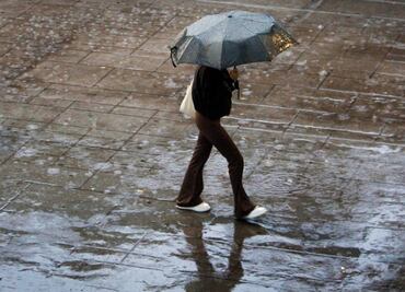 ¡Toma tus precauciones! Esta noche habrá lluvia y vientos fuertes en 8 alcaldías de CDMX; activan Alerta Naranja en 3 demarcaciones