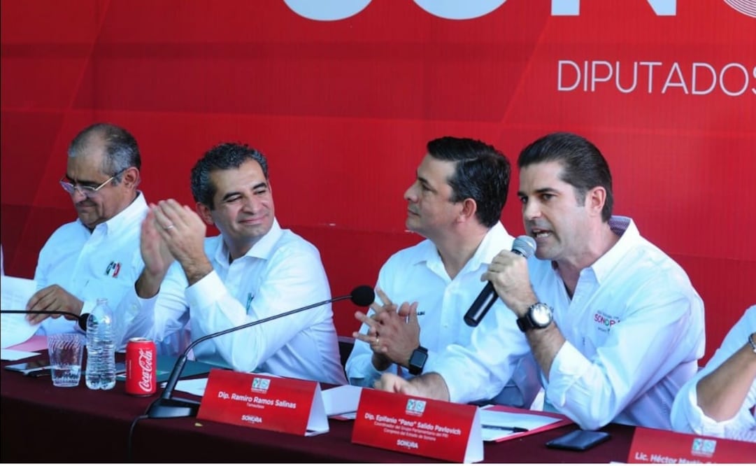 El priísta escuchó distintas demandas y planteamientos de dirigentes y militantes en Sonora. /Tomada de @EnriqueOchoaR 