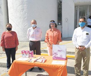Entregan apoyos alimentarios a niños en San Luis Potosí