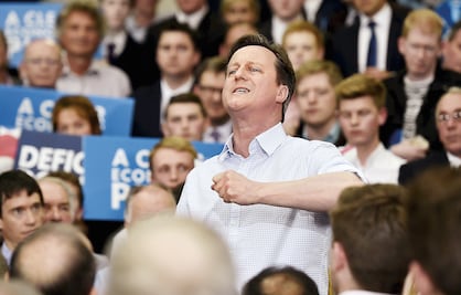 Británicos votan hoy en elección muy reñida