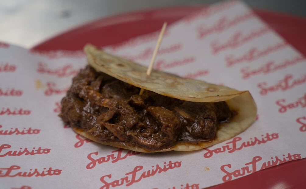 Prueba los auténticos tacos mañaneros en San Luisito Taquería. Foto: cortesía
