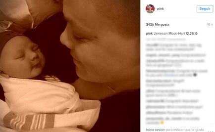 Pink se convierte en mamá por segunda vez y publica foto de su bebé