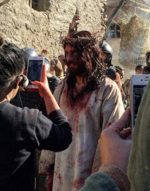 Así luce Julián Gil como Jesús de Nazareth