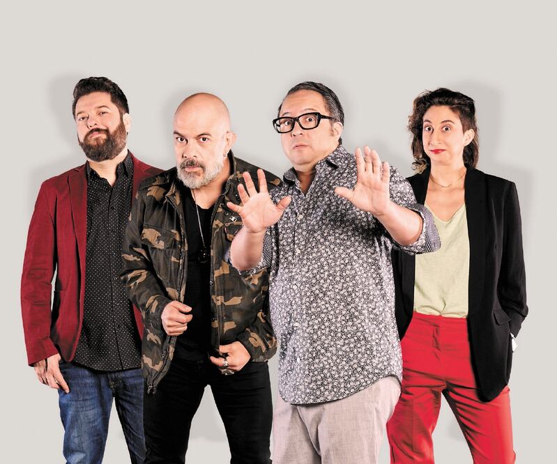 Los cuatro comediantes hicieron el espectáculo en vivo y ante poco públilco el escenario de La Teatrería, poco antes de que se declarara otra vez el semáforo rojo en la Ciudad de México. Foto: CORTESÍA