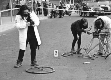 Funcionaria de CDMX atropella a ciclista; niega haber huido