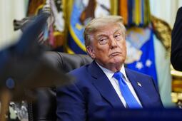 Trump exige reparaciones de guerra a Irán y endurece las negociaciones por el estrecho de Ormuz
