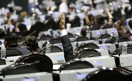 Diputados reprueban Cuenta 2016 de EPN y se van de puente por "Día de Muertos"