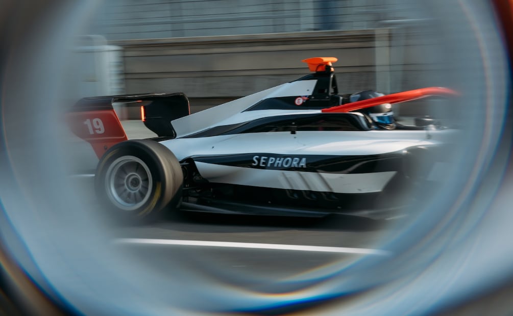 F1 Academy y Sephora anuncian una alianza para impulsar a una nueva generación de mujeres dentro del automovilismo. Foto: Cortesía Sephora