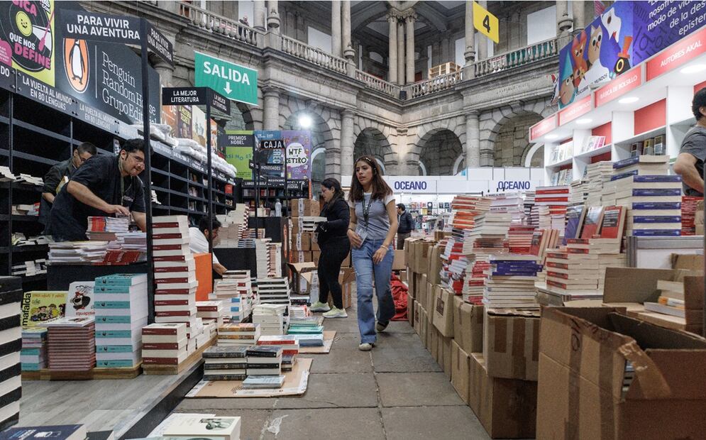 La edición 46 de la Feria Internacional del Libro del Palacio de Minería  (21/02/2025). Foto: Yaretzy Osnaya / EL UNIVERSAL