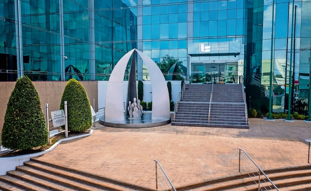 El 20 de junio de 2022, la Codhem recibió la denuncia de las tres enfermeras de la Clínica de Salud Jardines de Morelos, adscrita al ISEM. Foto: Especial