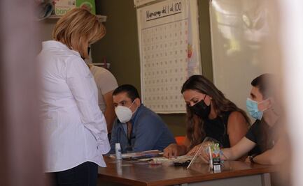 María Eugenia Campos vota en Chihuahua; reconoce alta participación del electorado 