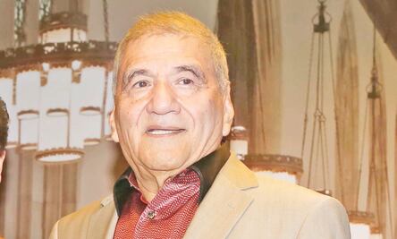 "Yo fui el último que abrazó a Manzanero y ya tenía Covid": Martín Urieta