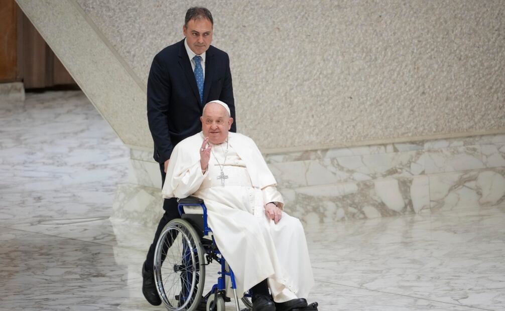 El papa Francisco pidió simplificar y adaptar algunos ritos para el funeral. Foto: AP