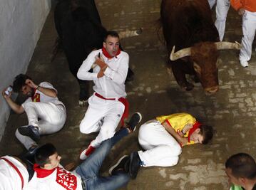 Cuatro personas resultaron heridas durante cuarto encierro de San Fermín