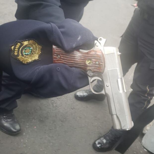 Mujer policía rescata a secuestrado en pleno Circuito Interior