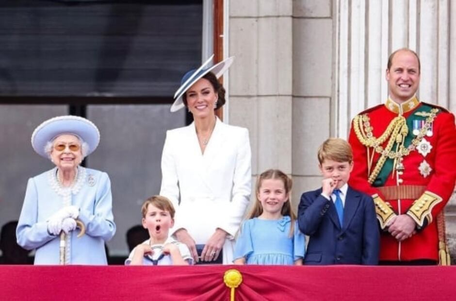 La decisión del Rey Carlos III que puede cambiar la navidad de los príncipes George, Charlotte y Louis
