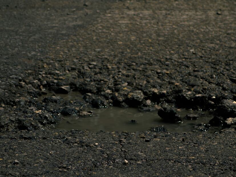 En la CDMX puedes solicitar una indemnización por daños al caer en un bache. Foto: Unsplash