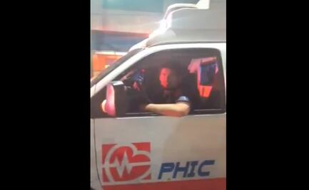 "Estás secuestrando a una ciudadana que se está convulsionando", denuncian a ambulancia patito en redes sociales 