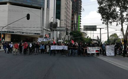 Estudiantes del CCH protestan contra grupos porriles en la UNAM