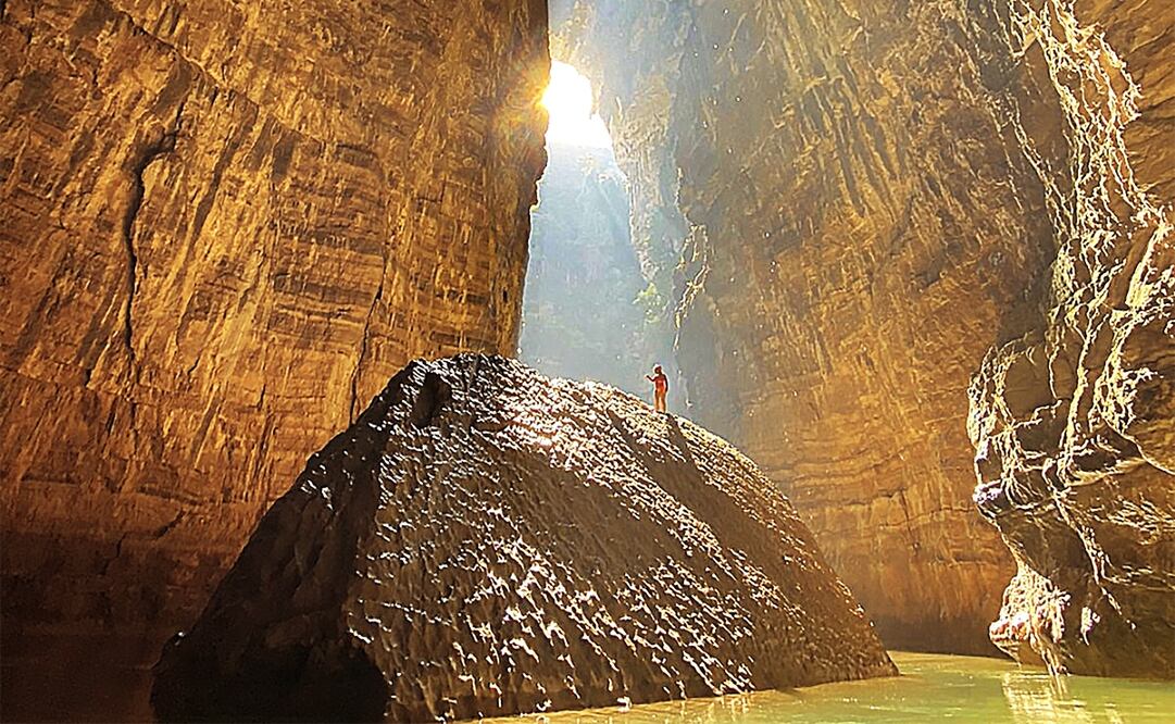 El Arco del Tiempo mide 158 metros. Casi lo mismo que la Torre Latino sin antena. Foto: Ecoexperiencias