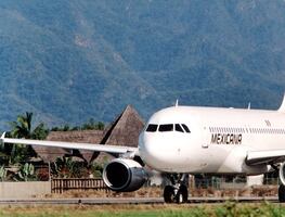 PRI exige evaluación urgente de Mexicana de Aviación; tuvo pérdidas por mil 808 mdp en su primer año, denuncia
