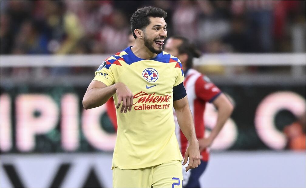 Henry Martín celebrando un gol de América ante Chivas / FOTO: Imago7