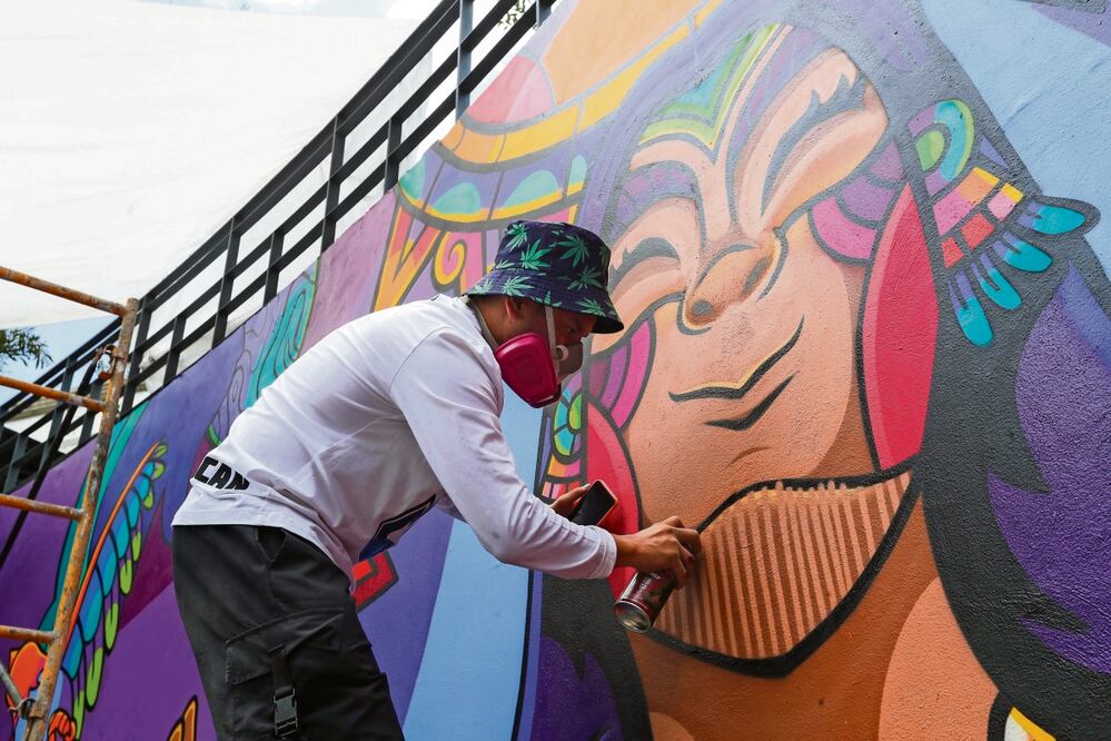 La Secretaría de Cultura estatal seleccionó al grupo de artistas encargado de transformar la plaza González Arratia. Este espacio se convertirá en una galería. Foto: Jorge Alvarado/EL UNIVERSAL