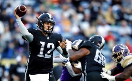 Philadelphia Eagles interested in signing Mexican player Luis Perez