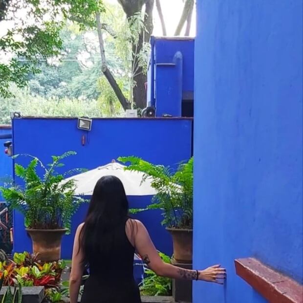 Conoce a Jessica, la mujer que asegura ser la reencarnación de Frida Kahlo