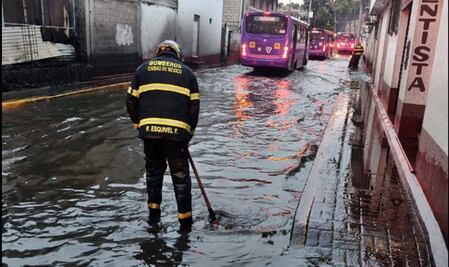 Atienden encharcamientos en Tlalpan; equipos de emergencia operan desde la madrugada