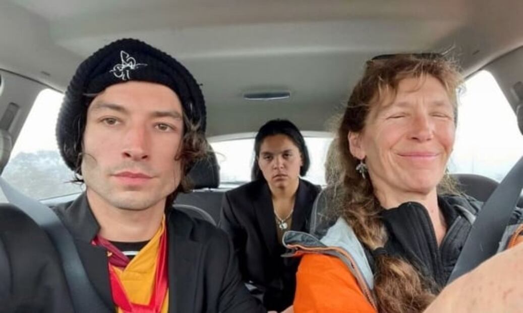 Supuesta víctima de Ezra Miller habló y defendió al actor: "No es asunto de nadie"