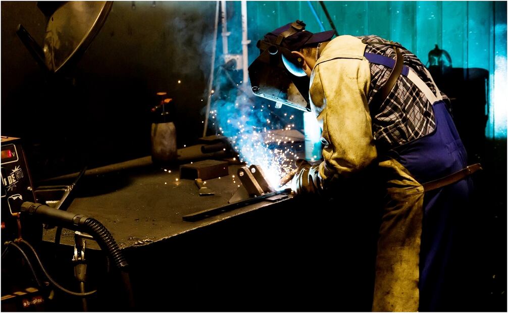 Las industrias metálicas básicas tuvieron una caída mensual de 6.3%. Foto: Pixabay