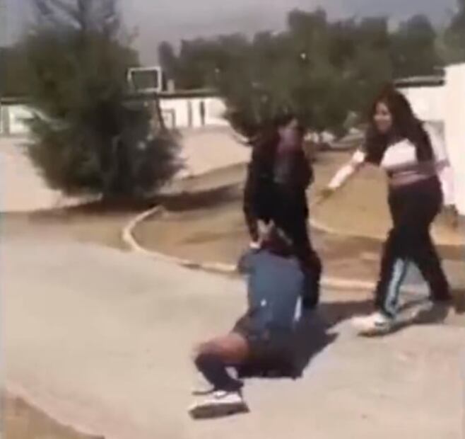 Exhiben otra brutal pelea de niñas, ahora en Zumpango; Derechos Humanos investiga el caso
