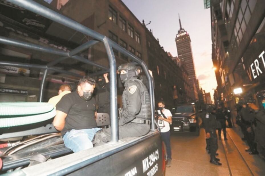 Cae novia de "El Lunares" y tira red de narcobares